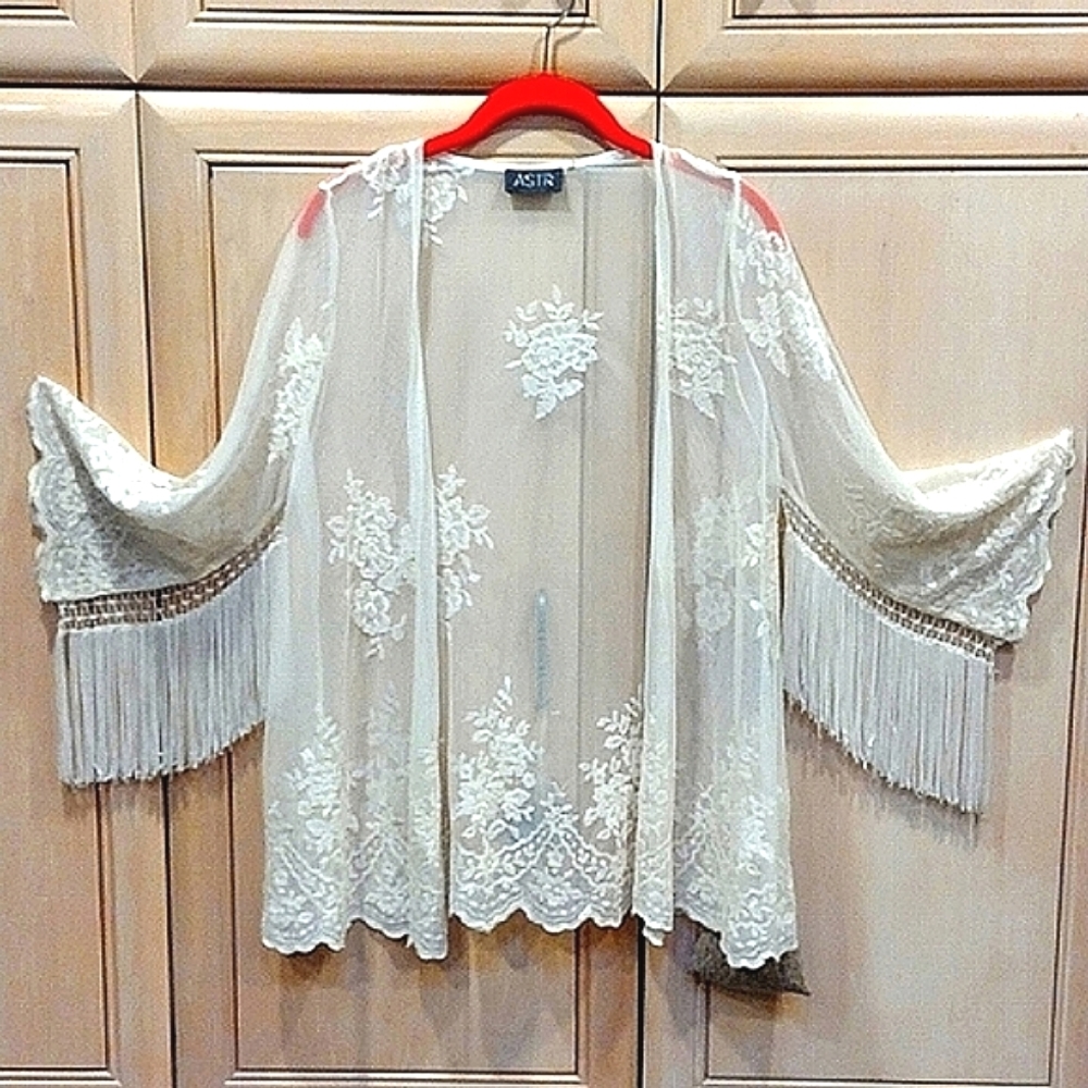 💖ASTR Cream Mesh Coquette Embroidered w/ Fringe Kimono/ Shrug